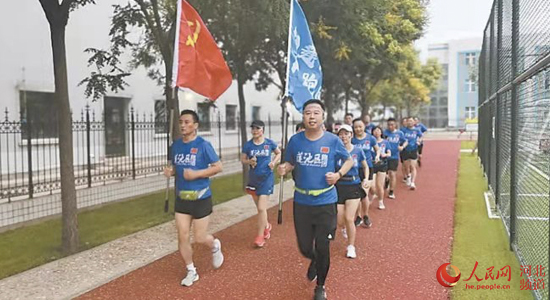 kaiyun中国平台河北保定：完善体育设施托起运动梦想(图3)