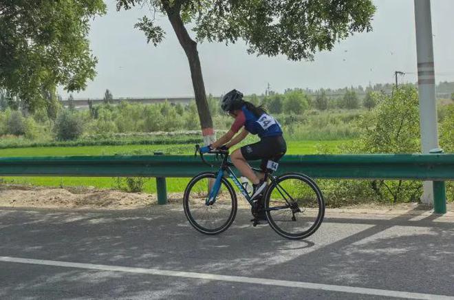 青铜峡 2024年宁夏青少年公路自行车锦标赛。“奔跑吧·少年”铁人三项夏令营kaiyun中国官方网站(图2)