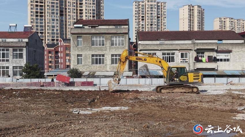 谷山体育公园建设正酣高品质公共空间明年可期(图2)